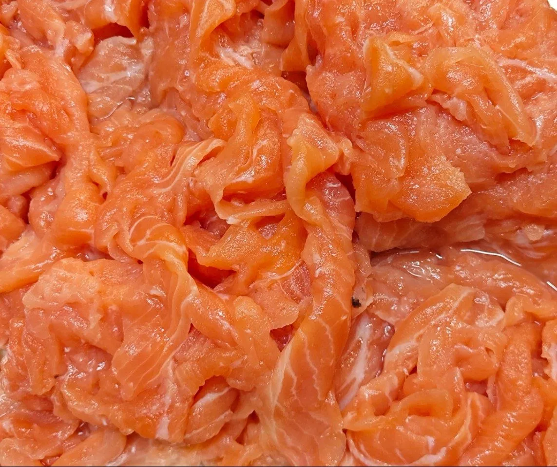 🐟 Филе атлантического лосося - срезы (большие куски) 
*Никакого жира (теши)
Для тех, кому "в фарше"