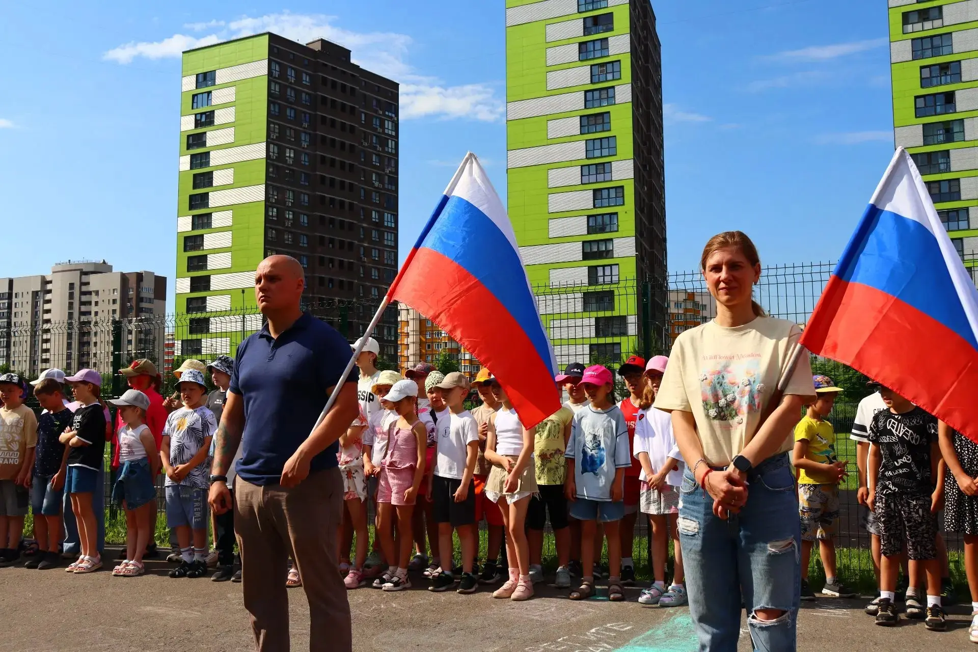 🇷🇺 ЛАГЕРЬ «ВЕРШИНА»: ПАТРИОТЫ С РОЖДЕНИЯ! 🏕️✨

Друзья, наш Лагерь Вершина продолжает набирать обо