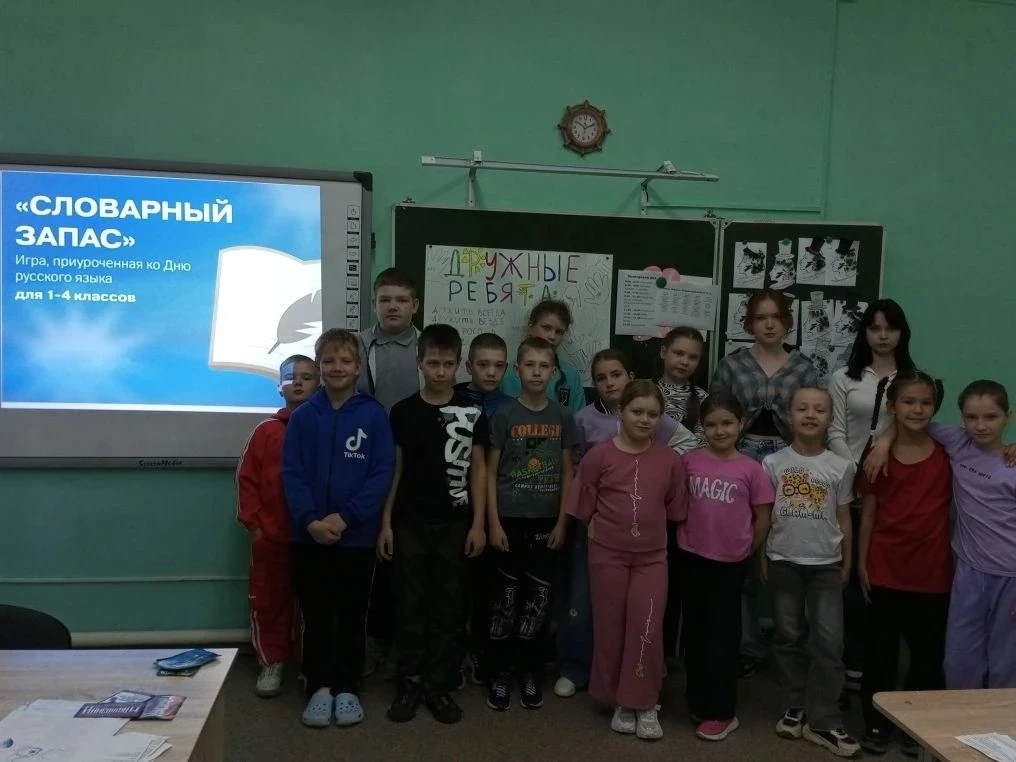 «Будь здоров!» — именно под таким девизом прошёл наш пятый день в лагере. И начался он с мощного зар