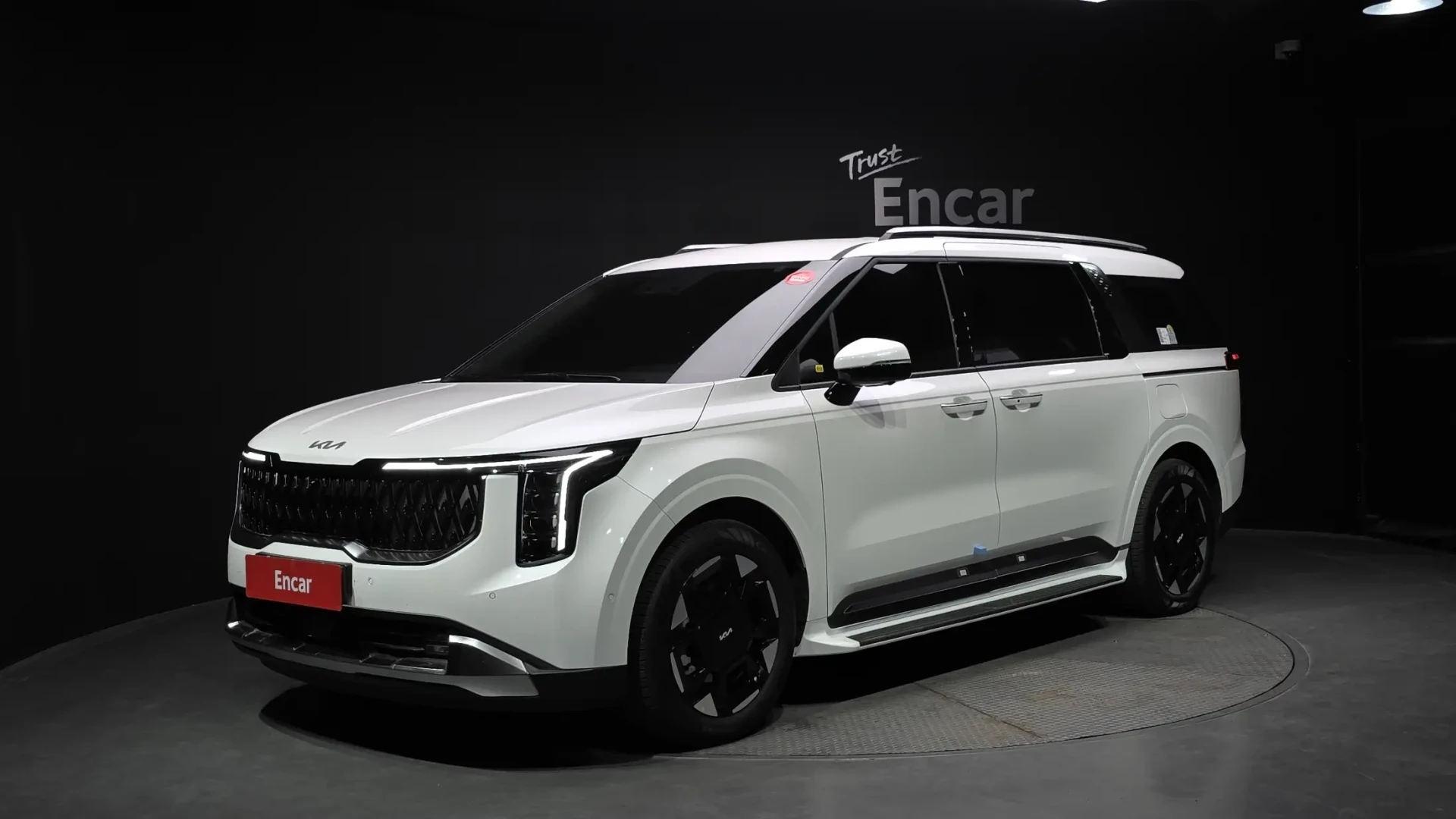 Из Кореи, доступен к заказу (таможня Бишкек)

Kia Carnival 2025 год Signature 1.6 л 245 лс 9 мест 
П
