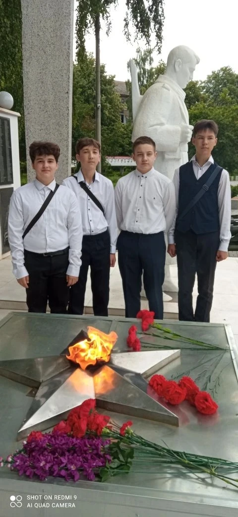 🕯День памяти и скорби

22 июня — особая дата в истории нашей страны. В этот день мы вспоминаем тех,