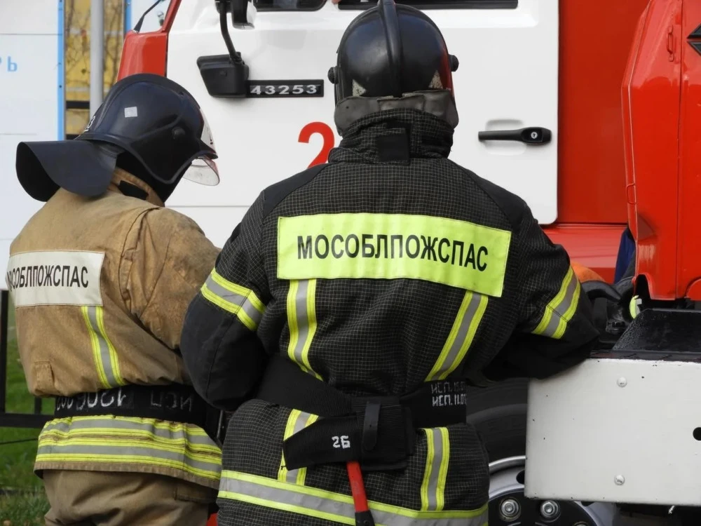 За сутки в Московской области зарегистрировано 35 пожаров и 9 ДТП

За истекшие сутки пожарно-спасате