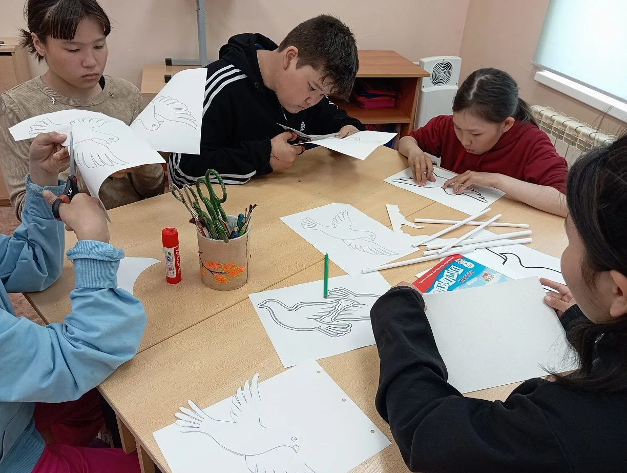 Ко Дню Памяти и скорби - в нашем лагере прошли мероприятия - Ребята просмотрели и ознакомились со сл