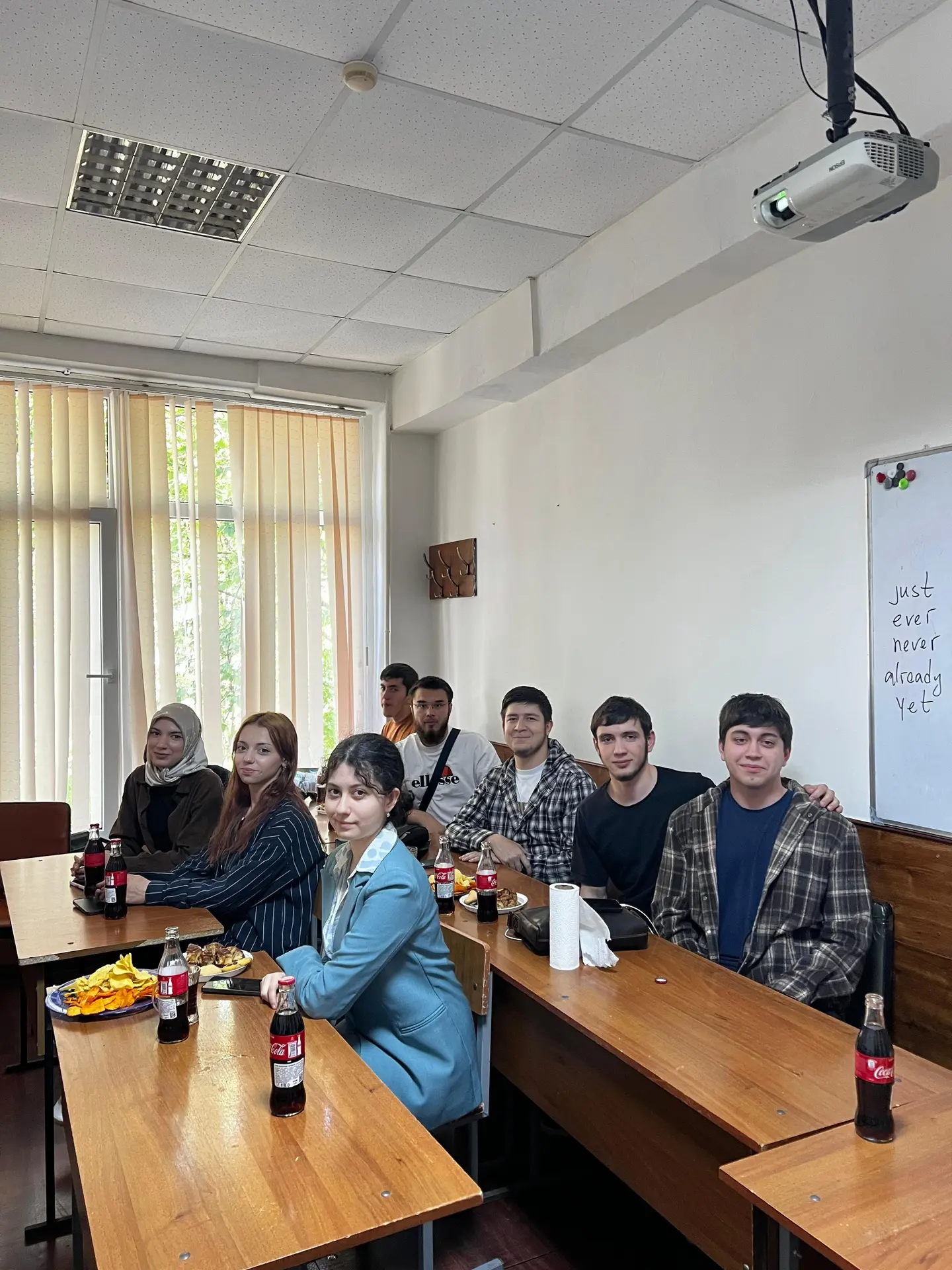 В рамках воспитательной работы доцентом кафедры иностранных языков Авчиевой Д.Т. была проведена инте