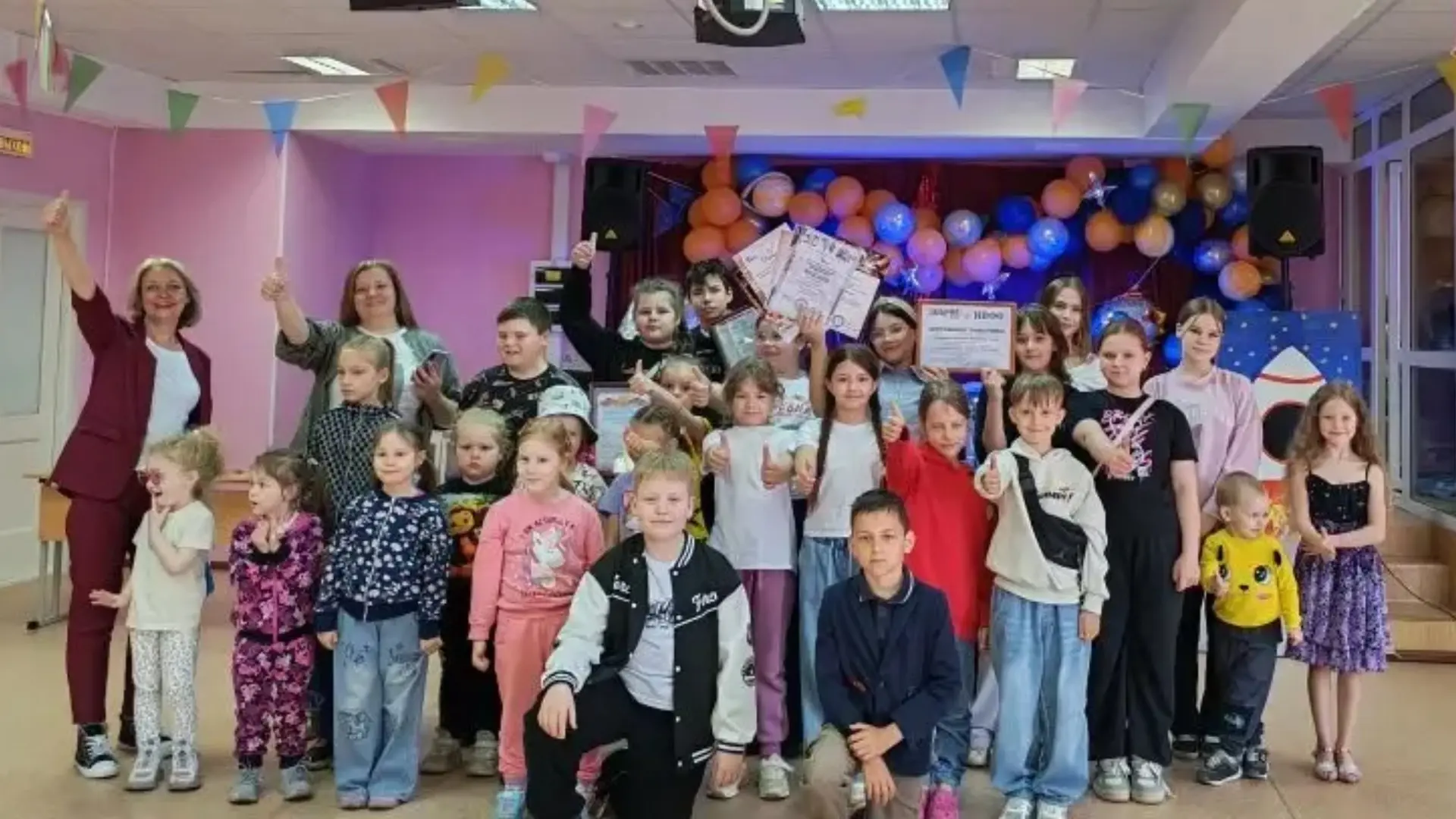 В п. Зайцева Речка состоялась театрализованная программа «Весёлая планета Детство», посвящённая закр