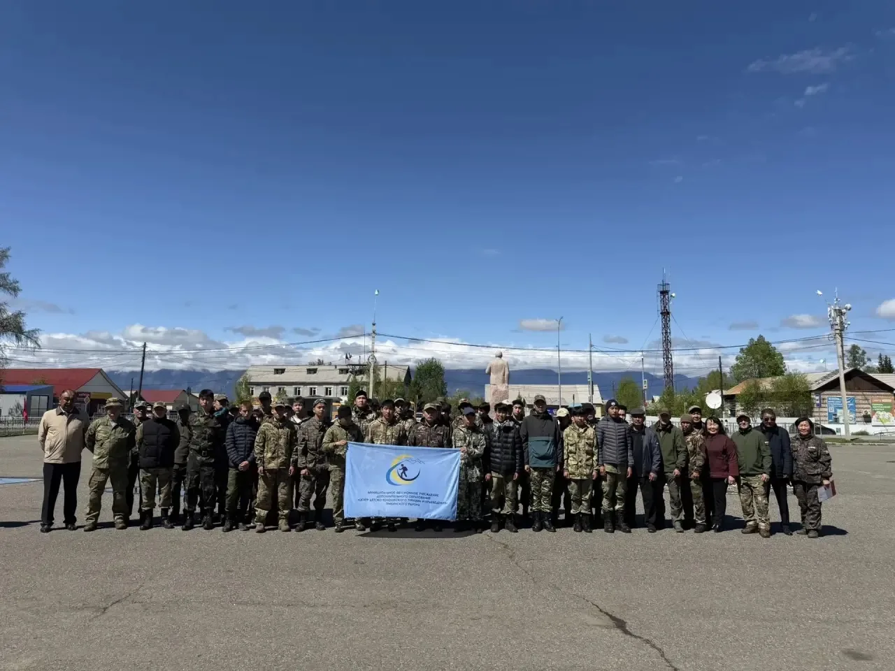 В предгорьях Саян: десятиклассники пережили настоящую 
полевую школу! 
В Тункинском районе успешно з