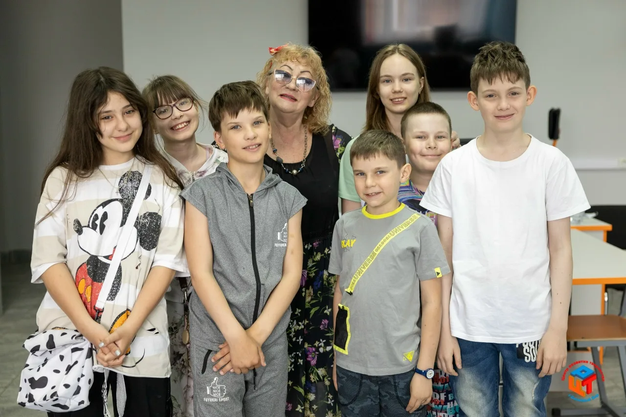 🌈В лагере "Интеллект" не бывает обычных дней🧐

👫Ребята отправились в увлекательное путешествие ск