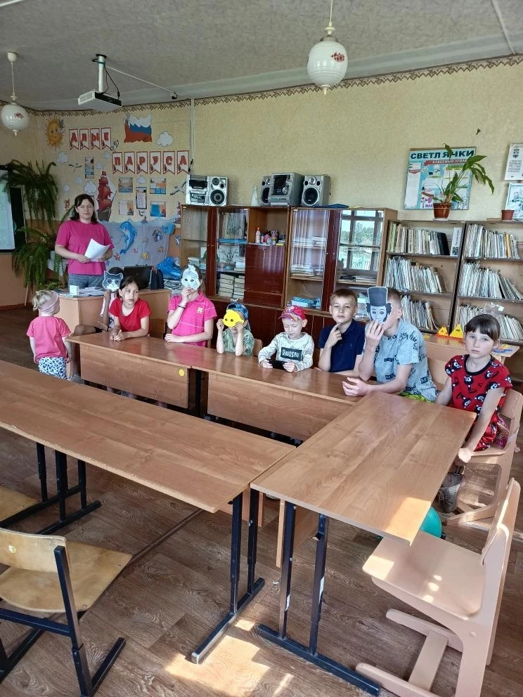 06.06. Продолжается путешествие на корабле «Алые паруса». От Математического залива отправились на п