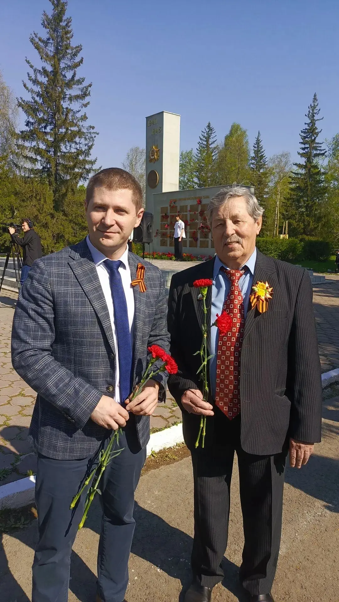 С Днём Великой Победы!

    9 мая - это особенный день. Всегда. Вне зависимости от погоды или иных ф