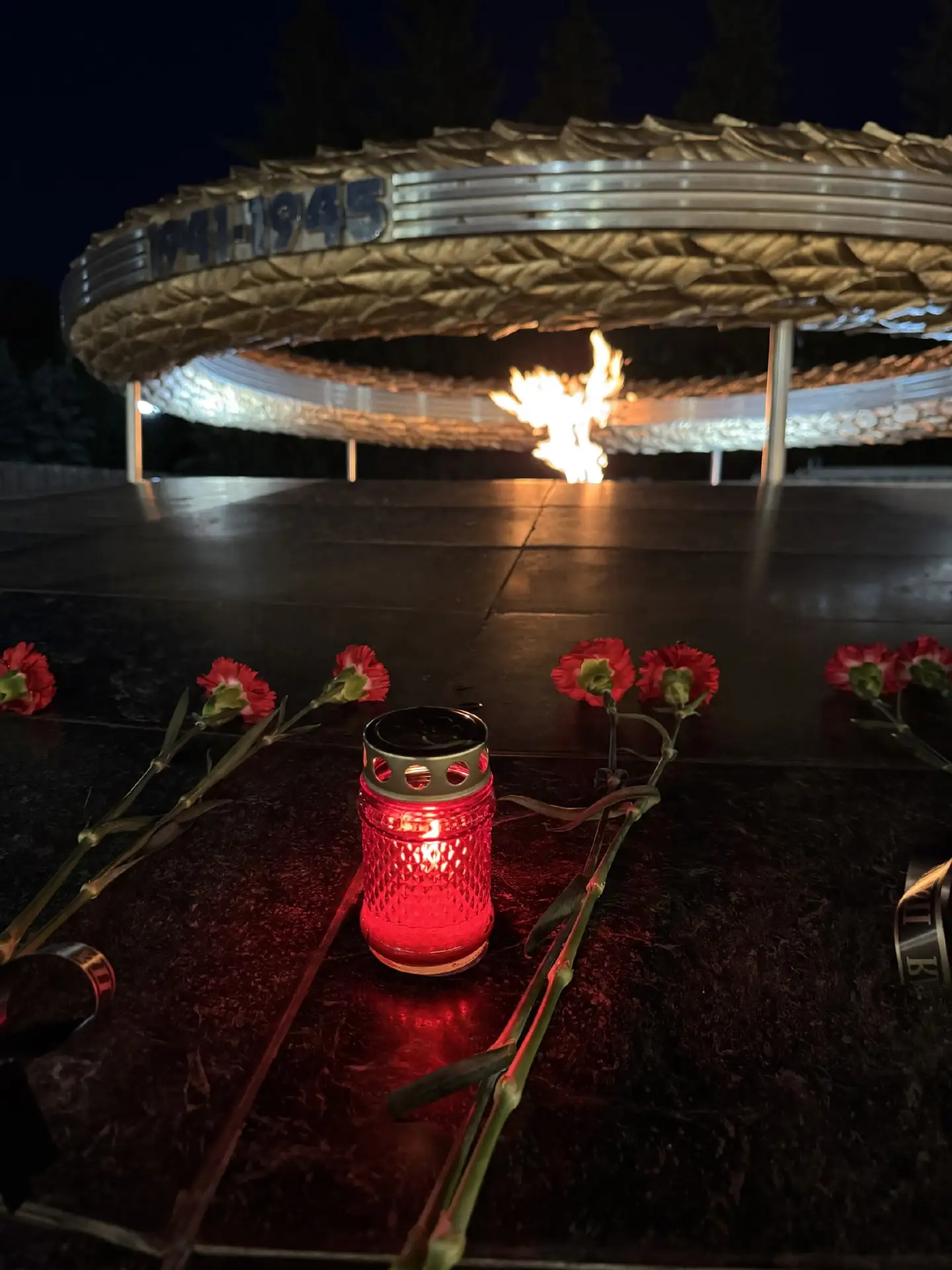 🕯️ В Орске зажгли огненную картину войны

22 июня ровно в 4 утра 85 лет назад нацистская Германия н