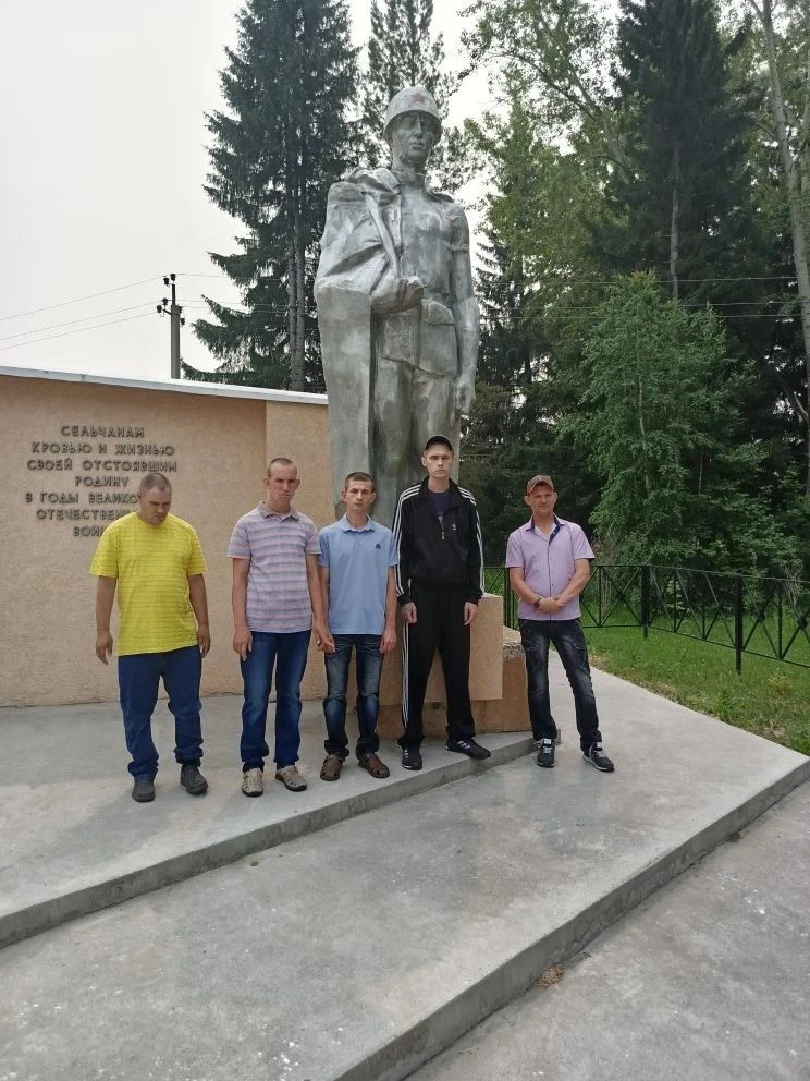 Получатели социальных услуг приняли участие в митинге.
22 июня - День памяти и скорби. Это одна из с