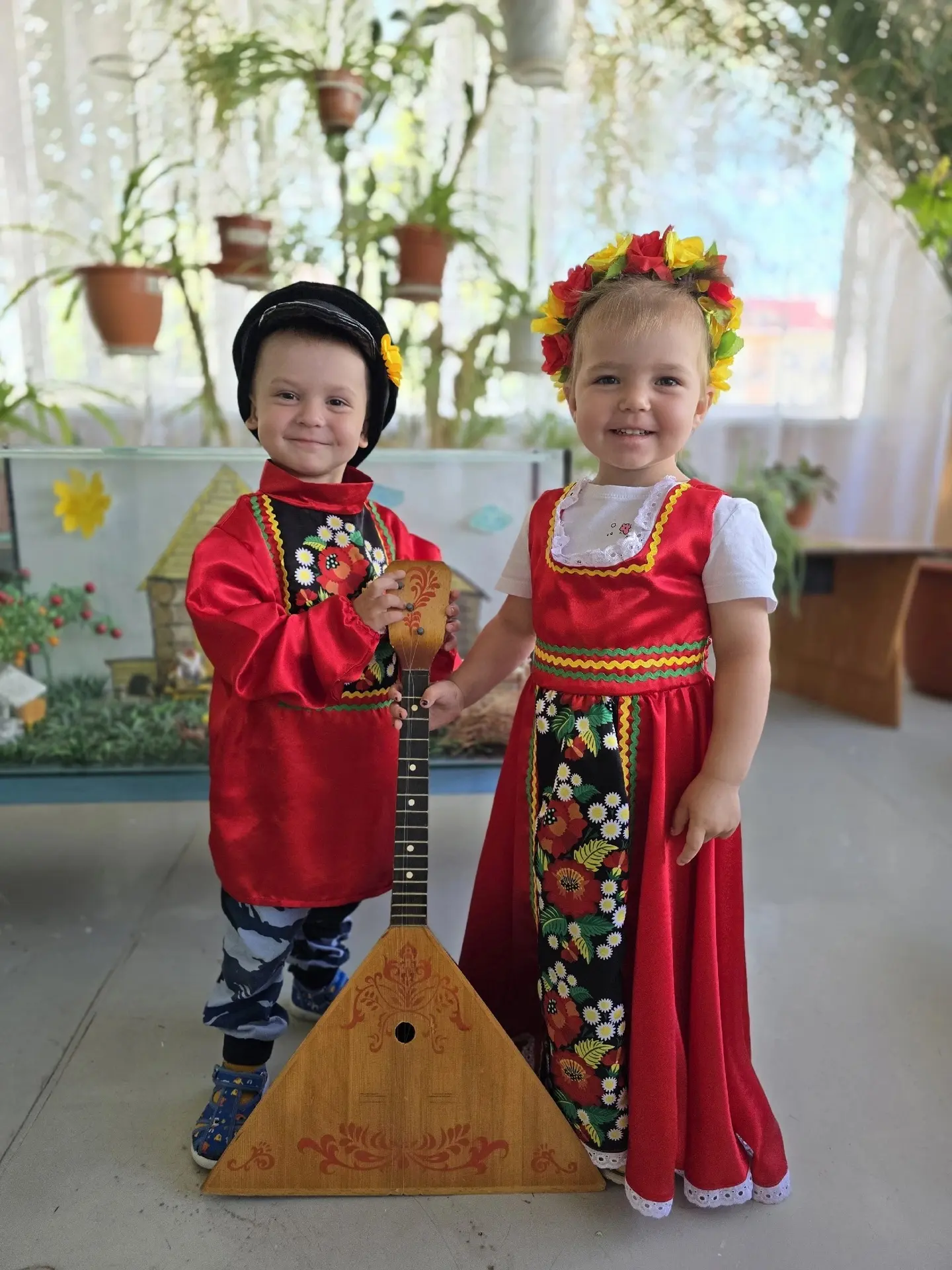 🪕 Международный день балалайки!  Праздник русской души 🎉

23 июня — праздник самого народного инст