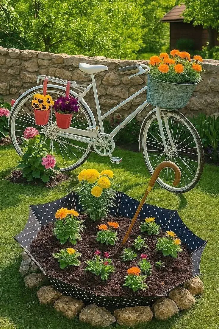 ✨ ВАШ САД ЗАИГРАЕТ ПО-НОВОМУ! 🌺 КЛУМБЫ В ВАШЕМ САДУ 🏡

Последнее время в дизайнерском оформлении у