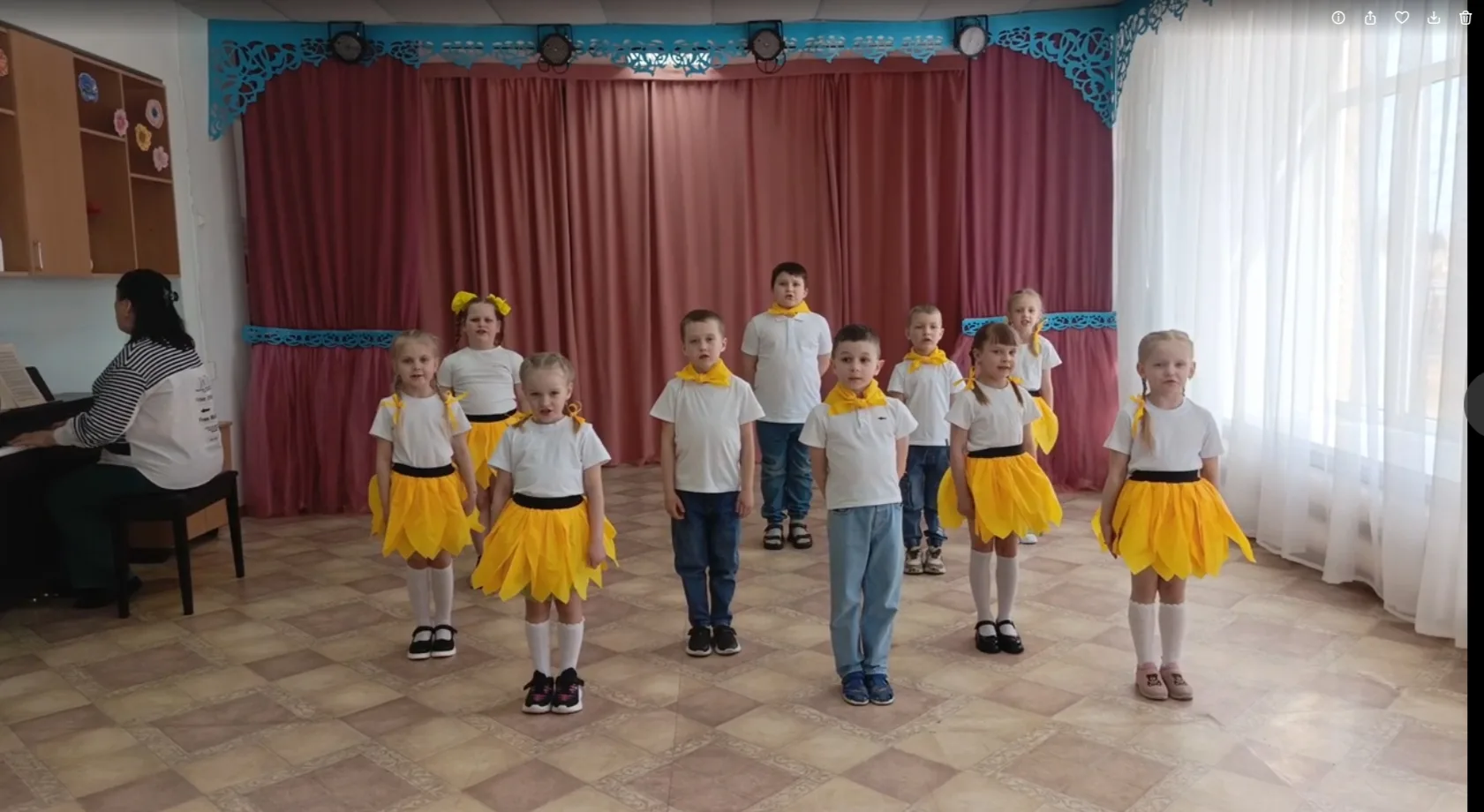 ☀️ Наши «Солнечные лучики» засияли на музыкальном небосводе!

В апреле 2️⃣0️⃣2️⃣6️⃣ года вокальный к
