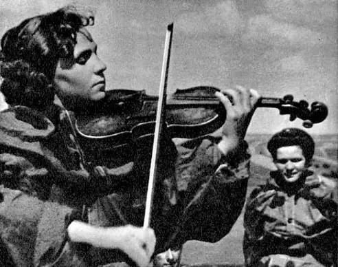 🎶 Музыкальная весна Победы
В майские дни, наполненные памятью и благодарностью, приглашаем вас на к