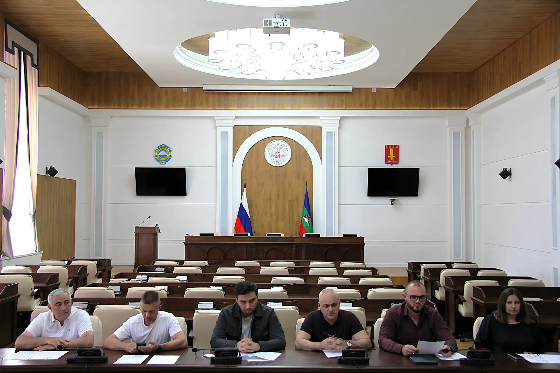 📣 23 июня 2026 года состоялось заседание постоянно действующей депутатской комиссии городской Думы 