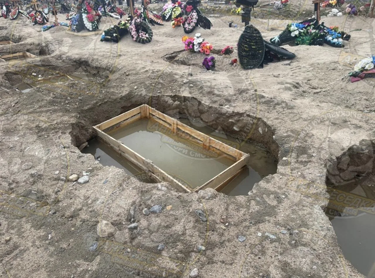 💦Костомукша хоронит в воде

Жители карельского города Костомукша (в среднем 275 смертей в год) в на