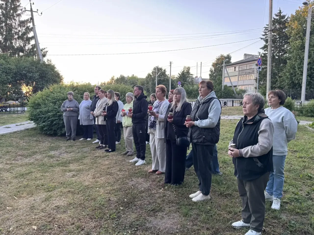 🕯️Тихий час памяти

22 июня, в 4:00 утра, когда мир ещё спал, наши педагоги и юнармейцы присоединил