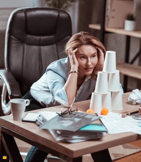 Некоторые думают, что у них бизнес, а присмотрись - просто работа за еду без выходных и гарантий.
