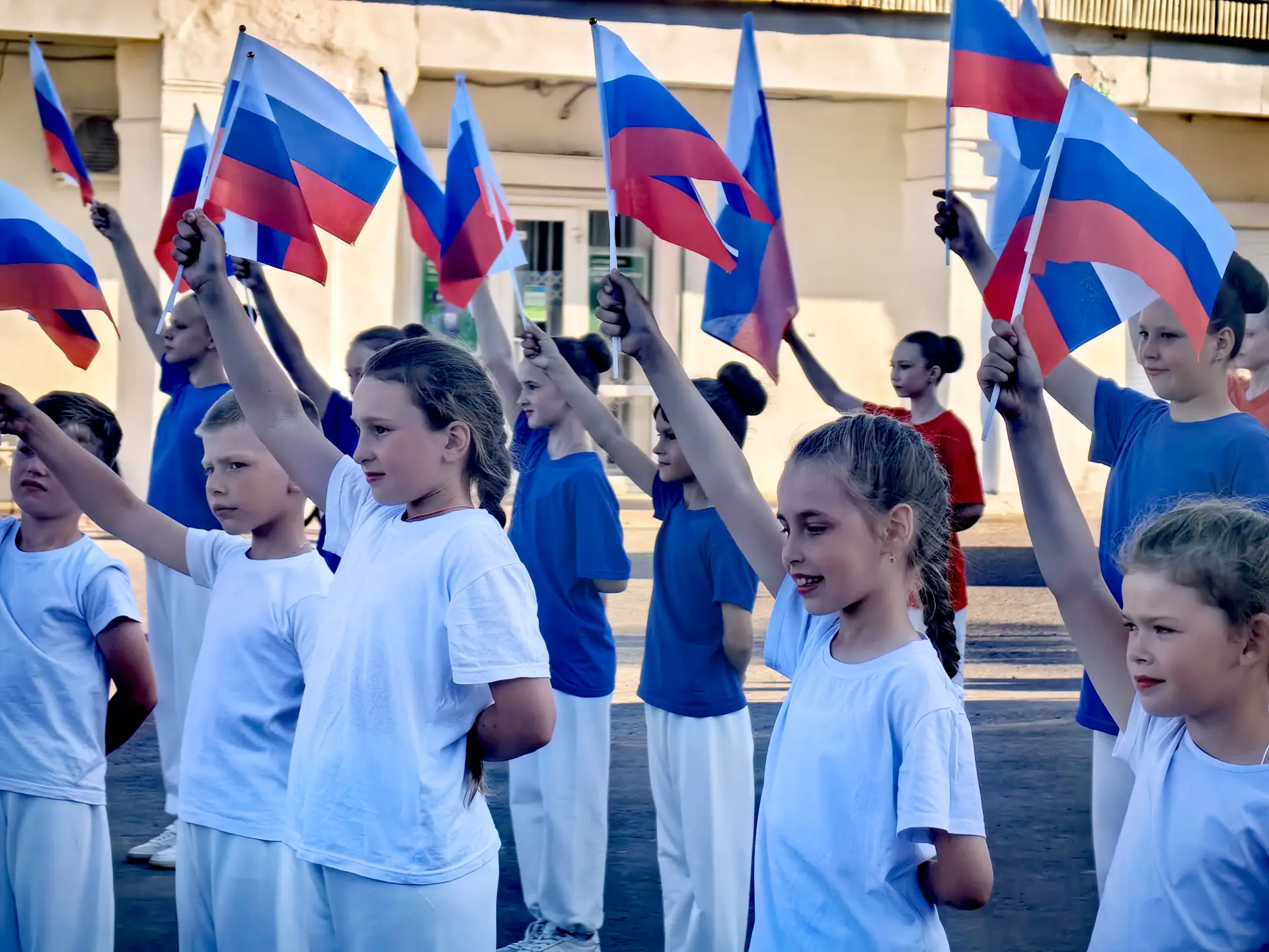 🇷🇺День России в Любиме

День России - это праздник, который объединяет нас чувством любви к Родине