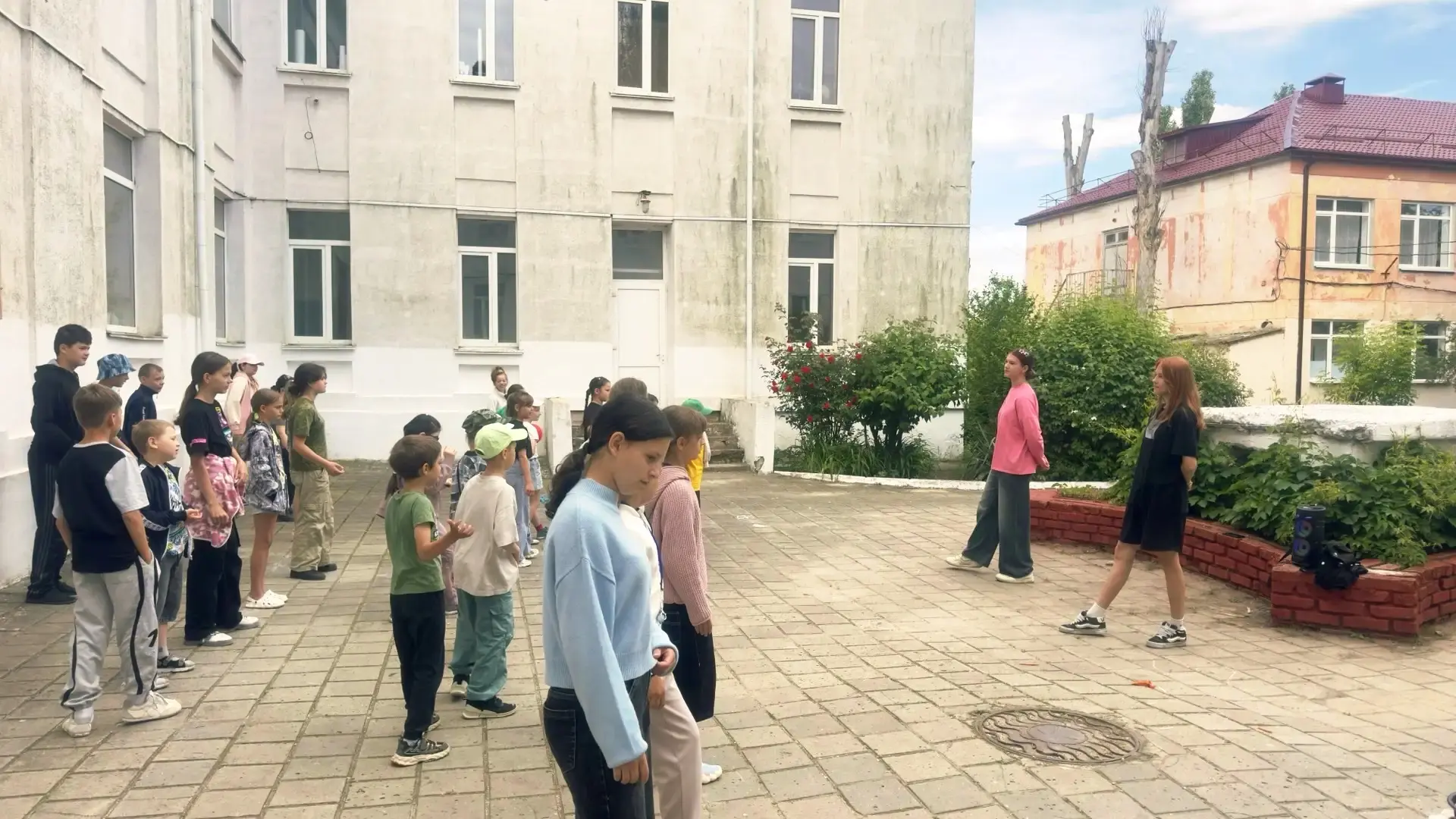 ☀️ ОДИН ДЕНЬ ИЗ ЖИЗНИ ЛЕТНЕГО ОЗДОРОВИТЕЛЬНОГО ЛАГЕРЯ « СОЛНЫШКО»! 🎉🌈
 Для наших ребят утро в детс