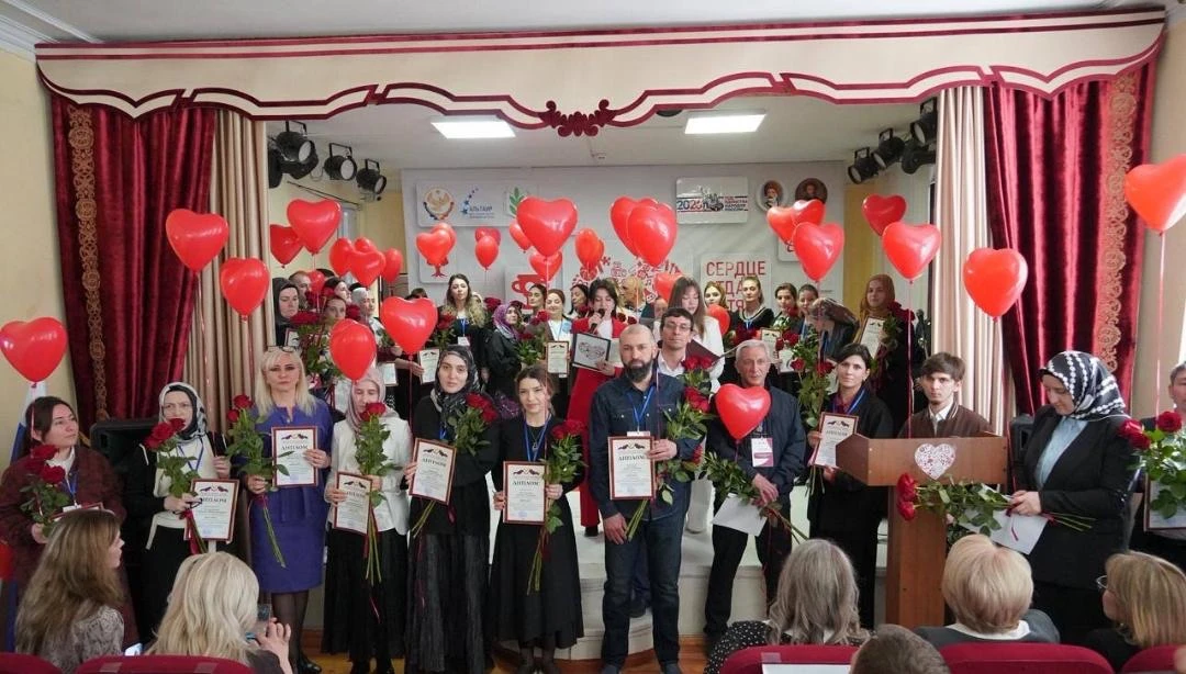 ❤️24 апреля в Каспийске 7 педагогов МБУ ДО "Дом детского творчества" участвовали в финале конкурса «