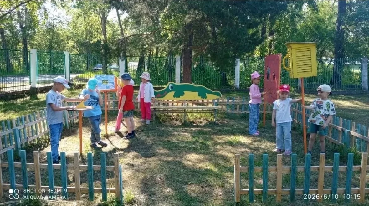 Нам, взрослым, порой бывает очень интересно наблюдать за изменениями в природе и в погоде, любоватьс