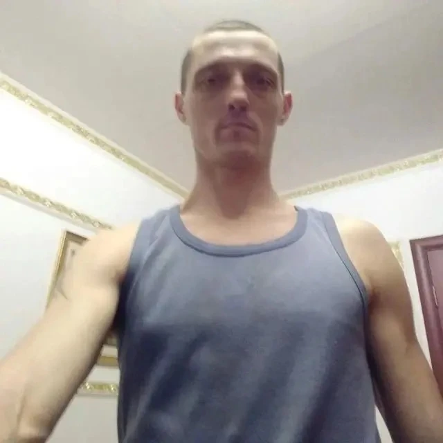 Помогите, пожалуйста, найти человека🙏... Телефон для связи 89501161183 и 89501296225

⚡️Подписывайт