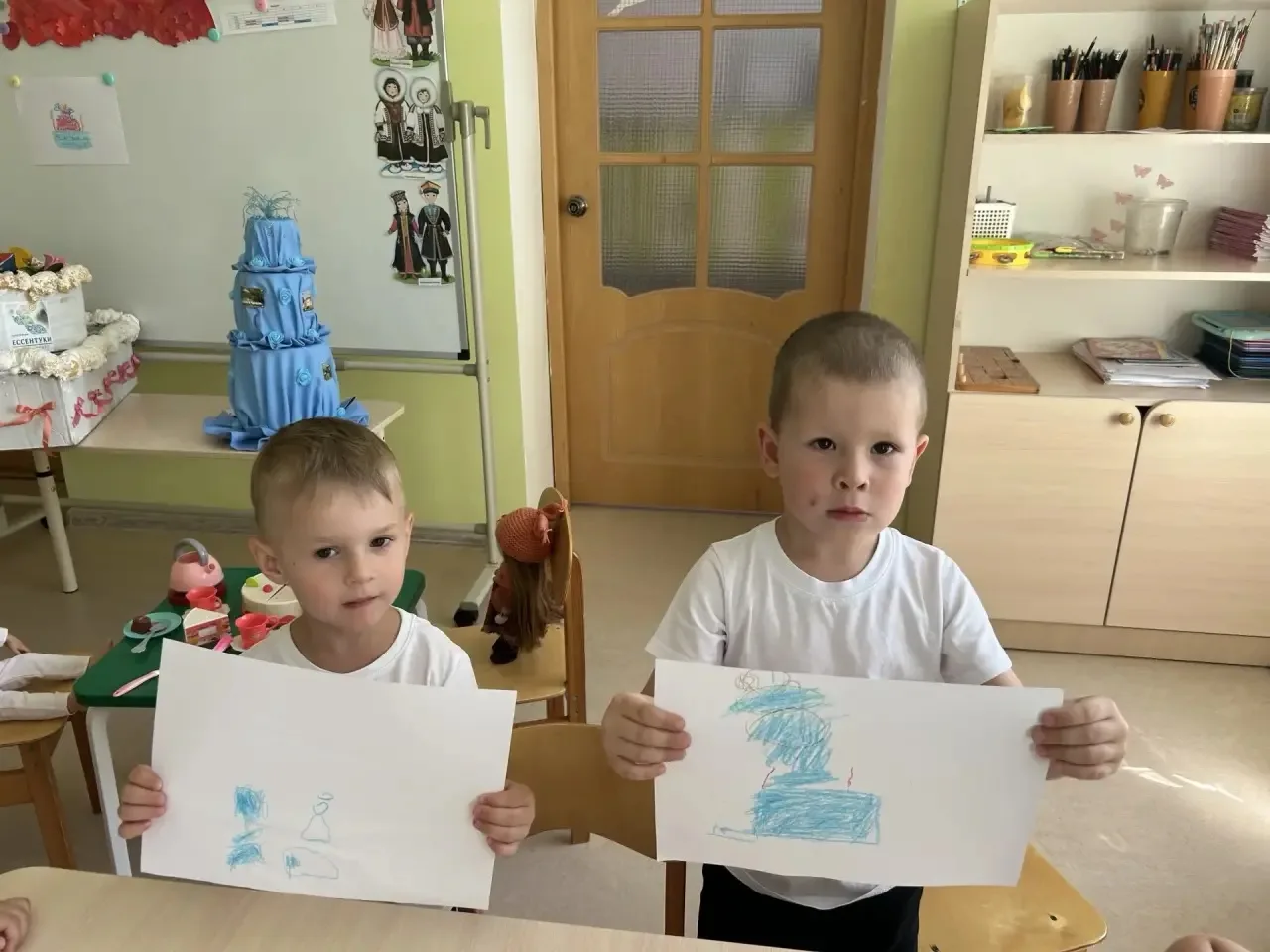 🎂 САМОЕ СЛАДКОЕ ПРАЗДНИЧНОЕ НАСТРОЕНИЕ!

🗣️«Спокойствие, только спокойствие! Сейчас будет торт!» —