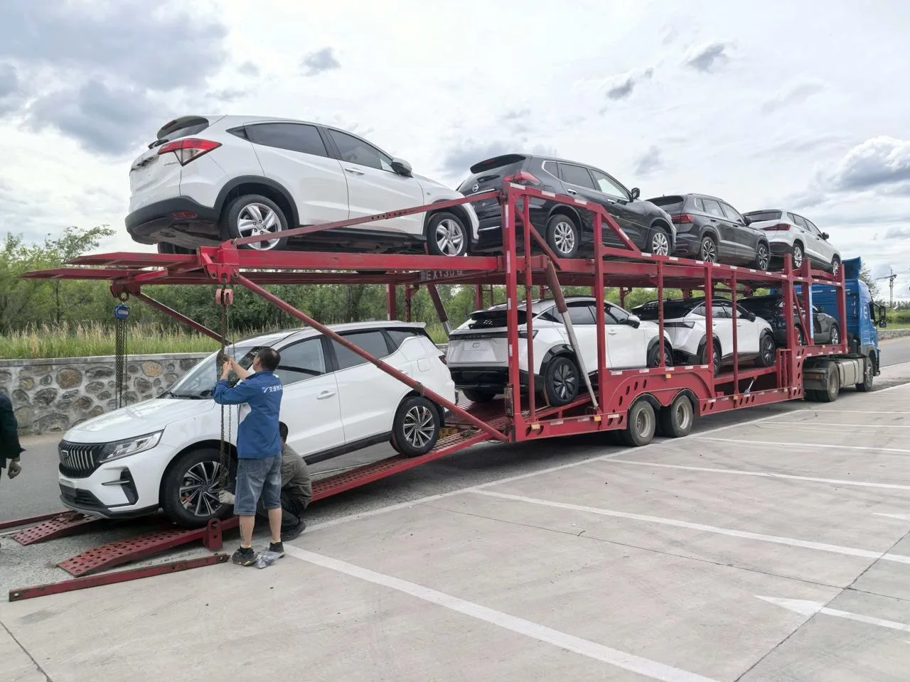 Автомобили наших клиентов уже в пути! 🚘

Сегодня выходит с Китая очередной автовоз с автомобилями н