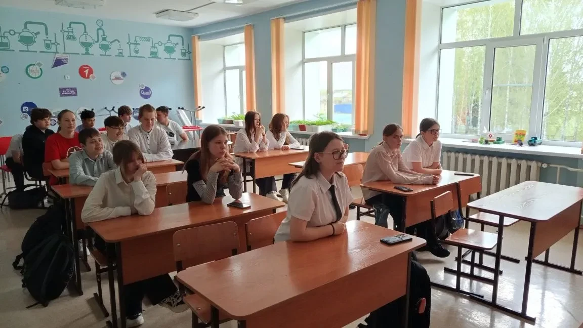 ⚖️ «Разговоры о важном»: правовая ответственность и выбор поведения

В рамках классного часа «Разгов