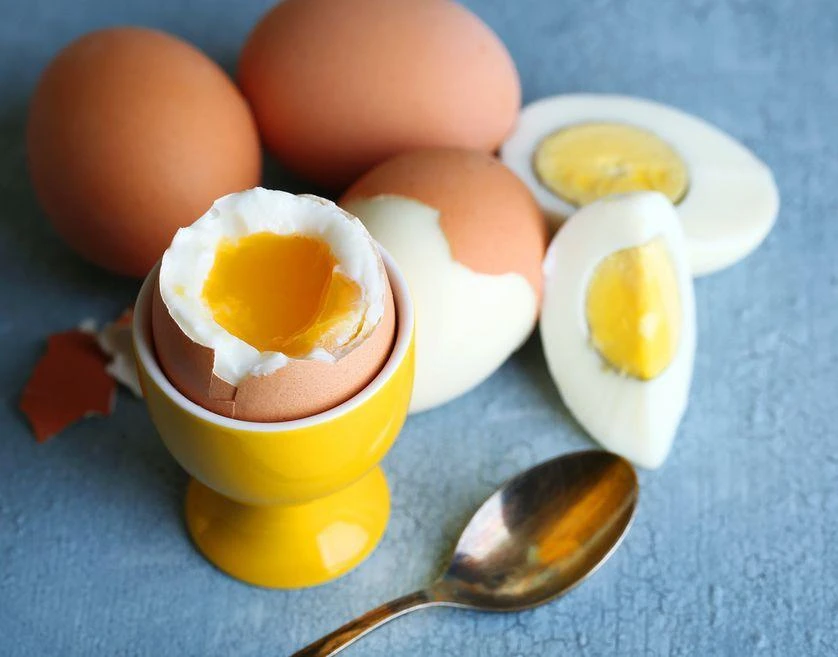 🥚 Почему яйца считают одним из самых питательных продуктов?

Одно куриное яйцо сочетает в себе сраз