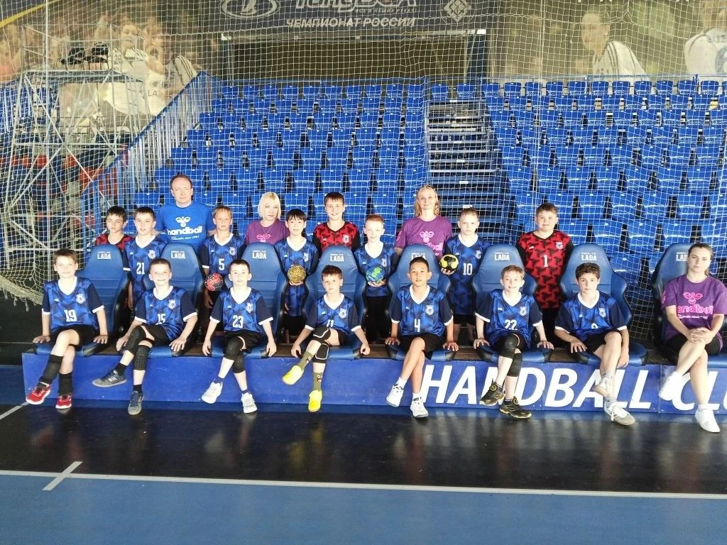 Наши гандболисты дебютировали на турнире в Тольятти! 🏐💪

С 6 по 11 июня состоялся первый большой в