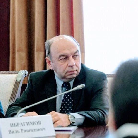 🏅 Директор Стерлитамакского медицинского колледжа Виль Ибрагимов удостоен почётного звания «Заслуже