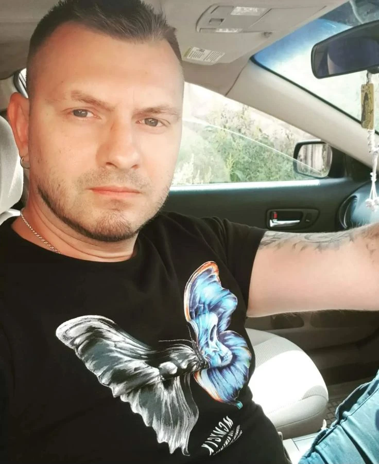 👉 Запустить бота и сделать фото 👈

Руслан написал нам:

«Привет! Завтра нужно оформлять пропуск на