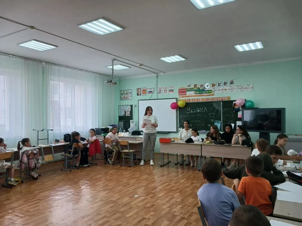 🖍️ День честности в нашем лагере: говорим правильно, играем весело!

🚦 Тема дня: «Надо жить честно