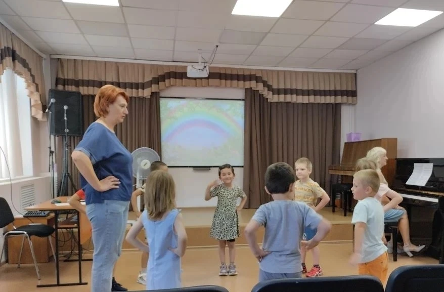 🎶🎨 Волшебные звуки: проект «Волшебный мир искусства» в действии!
10 июня в рамках взаимодействия д