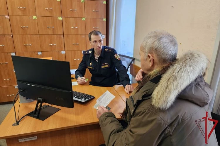 Как передать своё оружие на нужды СВО

📍 Куда можно сдать оружие?
Оружие принимают в подразделениях
