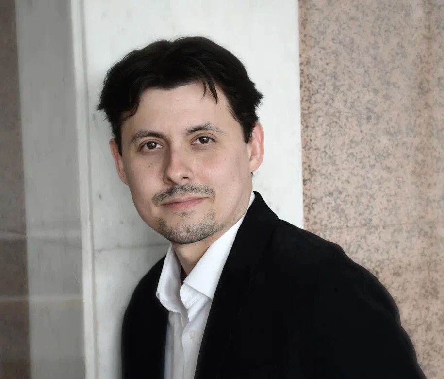 3 июня родился артист ТЮЗа Руслан Муслимов!

🎭 Он служит в театре уже 14 лет. Руслан обладает умени