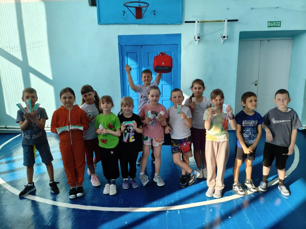 В ГБОУ ООШ п. Пензено прошёл школьный этап военно-спортивной игры Зарница 2.0. В ходе упорной борьбы