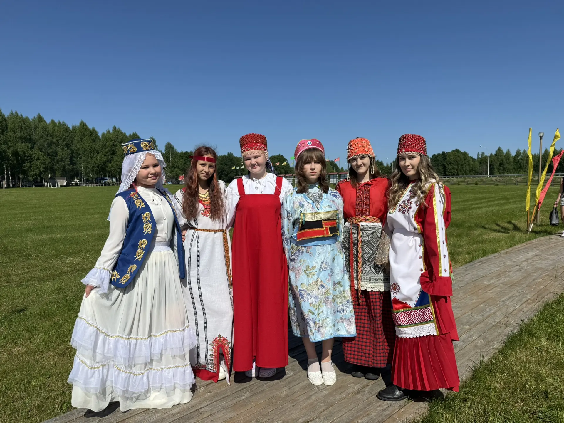 КУВАКИНСКАЯ ШКОЛА ЯРКО ПРЕДСТАВИЛА СВОИ ТАЛАНТЫ НА ПРАЗДНИКЕ «АКАТУЙ – 2026»☀️🌾

✨Учащиеся и педаго