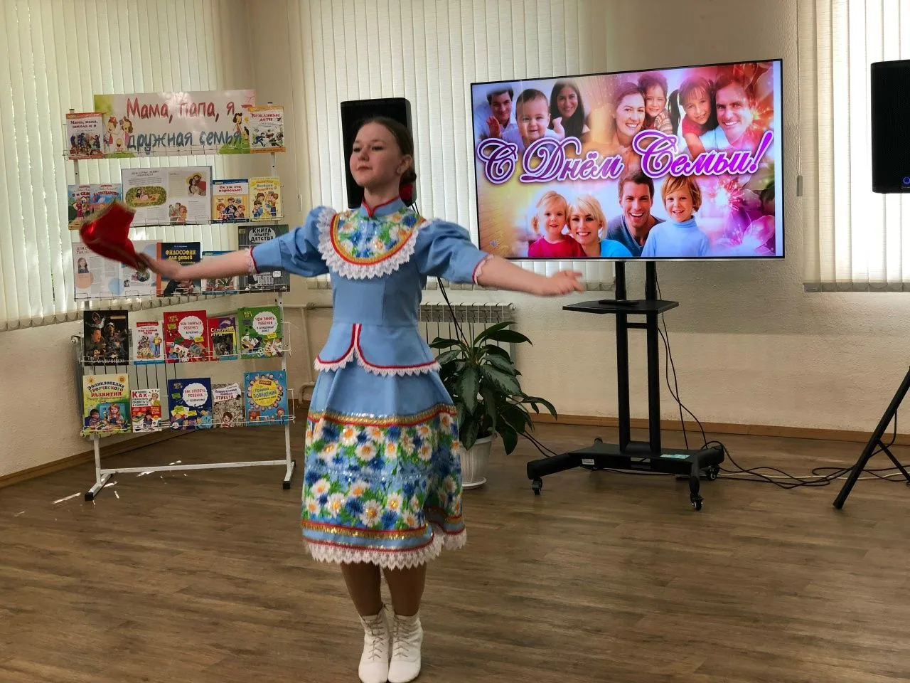 В Культурном центре семейного чтения и досуга им. А. П. Гайдара состоялась душевная литературно‑музы