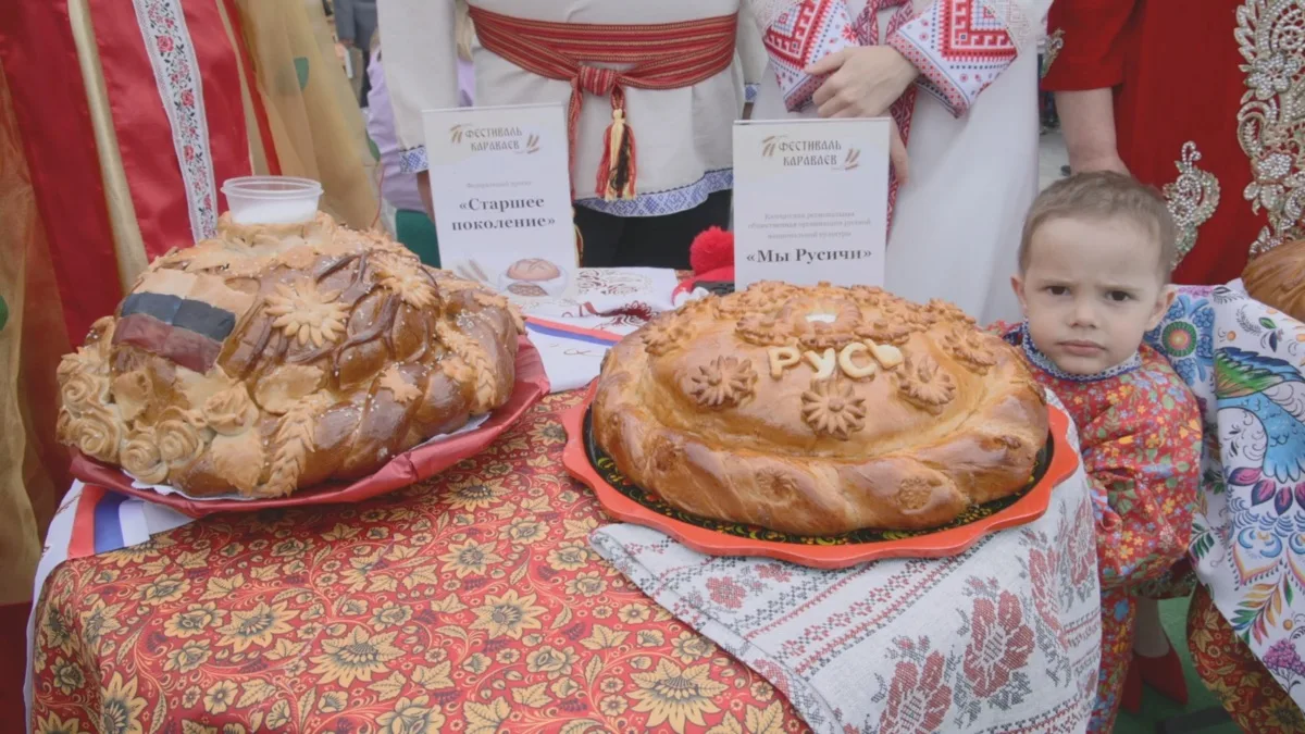 Многонациональный фестиваль хлеба и каравая прошел впервые на Камчатке 

19 общественных организаций