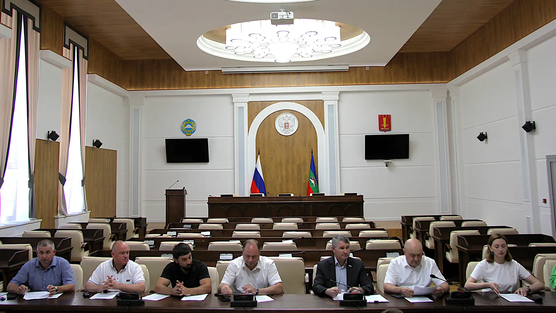 📣 23 июня 2026 года состоялось заседание постоянно действующей депутатской комиссии городской Думы 