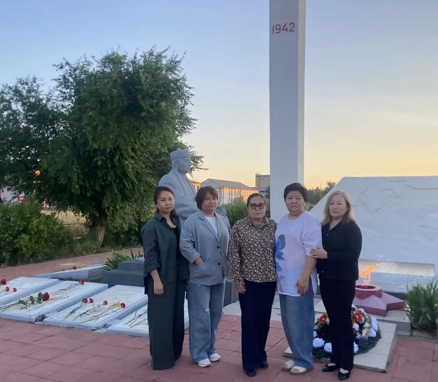 День памяти и скорби 🙏

Сегодня в нашей стране проходят памятные мероприятия, приуроченные трагичес