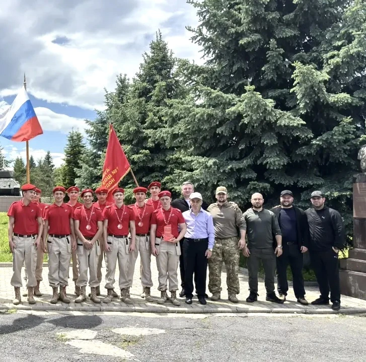 🏆 Серебро чести: Юнармейская «Ювента» из Ардона покоряет Мемориал Славы!

🇷🇺 Мемориал Славы Север
