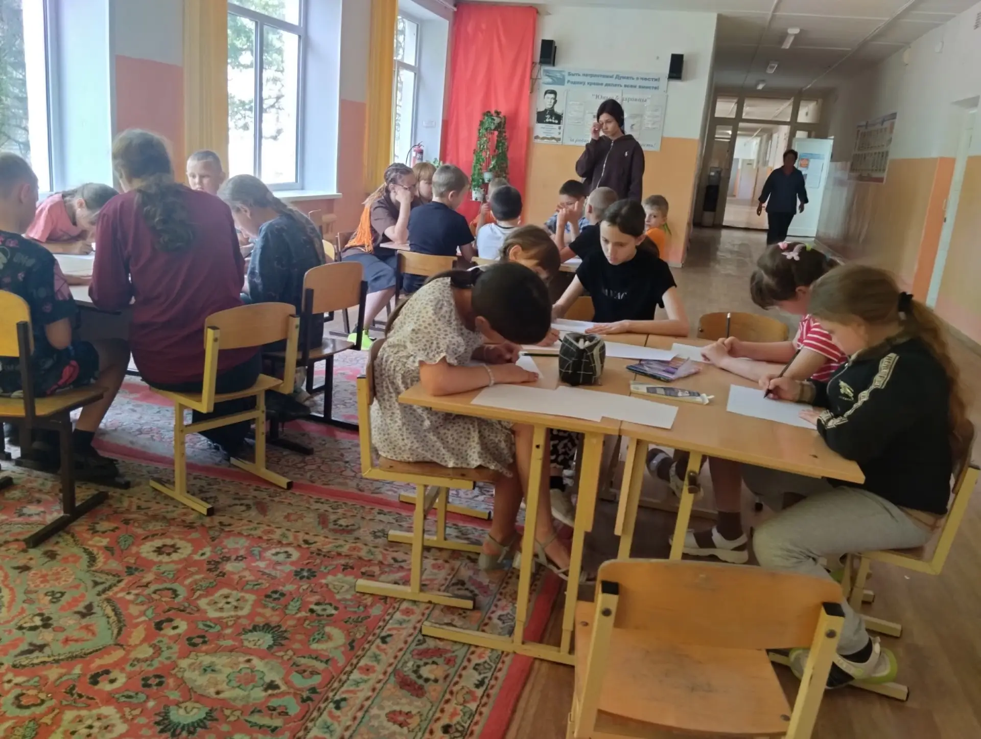 3 день - День юных физиков. Работа в "Точке роста"
3 июня прошел в лагере с дневным пребыванием "Сол