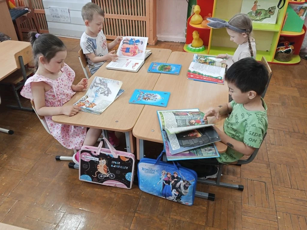 6 июня в России отмечают День русского языка и день рождения А. С. Пушкина. В детском саду прошли те