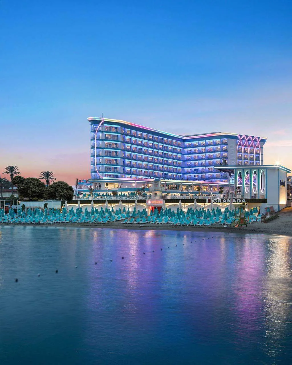 🌊Турция, Аланья
Granada Luxury Beach Hotel 5⭐️
✈️ вылет из Сочи
8 сентября на 6 ночей
На двоих - 16