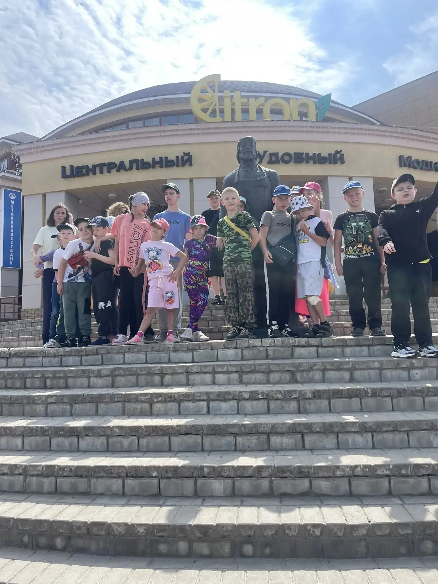 😍6 ПРИЧИН ВЛЮБИТЬСЯ В  ПАВЛОВО: сегодня 15 июня ребята из пришкольного лагеря «Стрижи» посетили инт